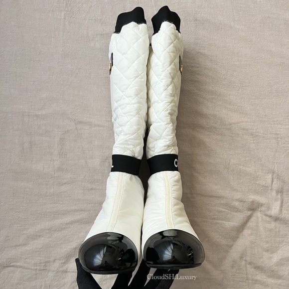 ❌❌ Chanel 2 in 1 White CC Logo Boots G38428 - Size 38 - Picture 3 of 16